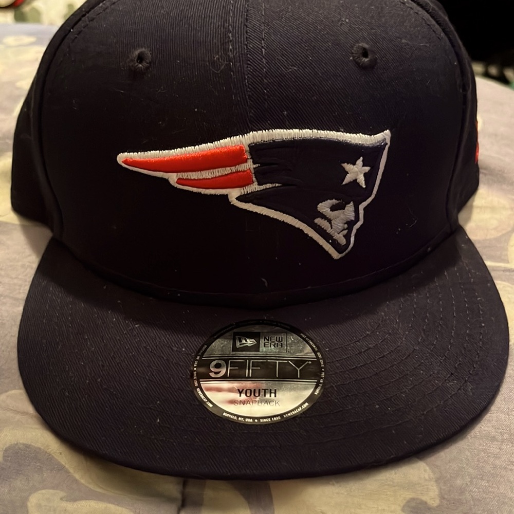 A Patriots hat.